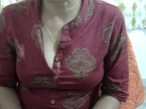 Snapshot of CHAMELI4747 chatting on February 2, 2026, 9:08 am CHAMELI4747 online show from February 2, 2026, 9:08 am