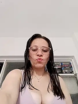 Snapshot of Isabella5_Brown_ chatting on November 23, 2025, 6:51 pm Isabella5 Brown online show from November 23, 2025, 6:51 pm