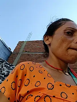 ISHANI-SINGH online show from September 23, 2025, 3:24 am