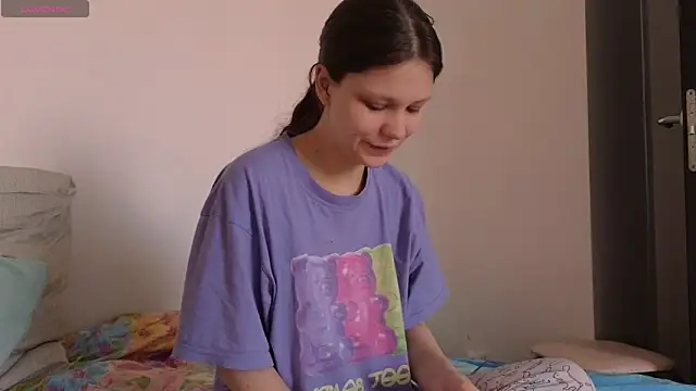 Lunliss online show from February 15, 2026, 9:19 am