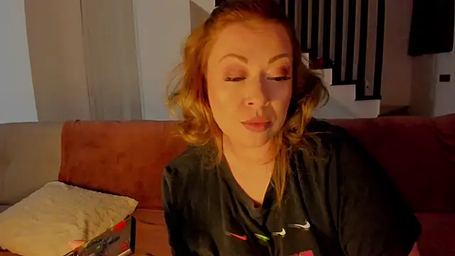 emmamaturre online show from February 14, 2026, 11:49 pm