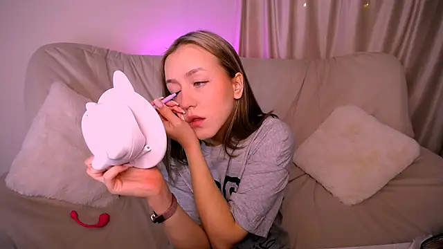 CindySparkl online show from March 2, 2026, 4:57 am