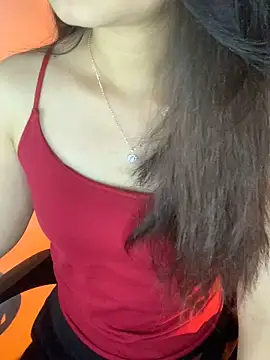 Tinasx56 online show from November 8, 2025, 3:37 pm