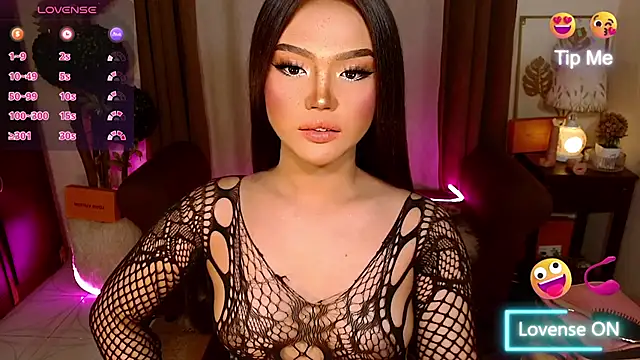  MaxcineMalkova  online show from December 4, 2025, 1:21 pm