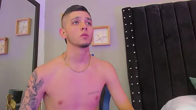 Mathewboy1 online show from December 3, 2025, 7:02 pm