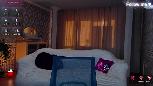 LiSinDoll online show from April 3, 2026, 1:23 am