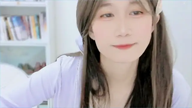 Snapshot of Rabbitlittlefool chatting on December 21, 2025, 8:53 pm Rabbitlittlefool online show from December 21, 2025, 8:53 pm