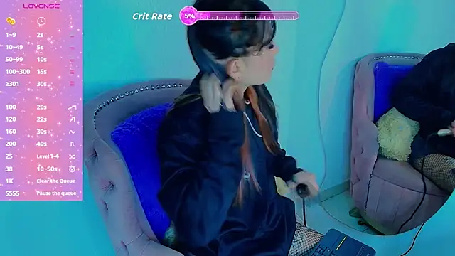 mia ailyn  online show from November 5, 2025, 5:54 am