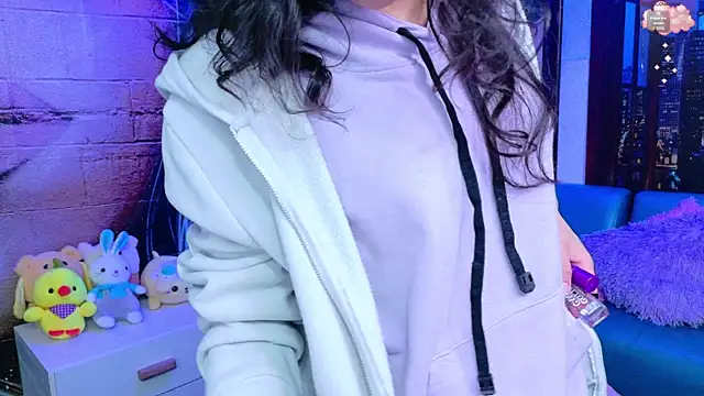 Giaa rossi online show from March 20, 2026, 2:18 pm