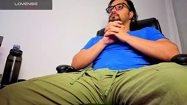 Ernesto-Rodriguez82 online show from March 10, 2026, 2:04 am