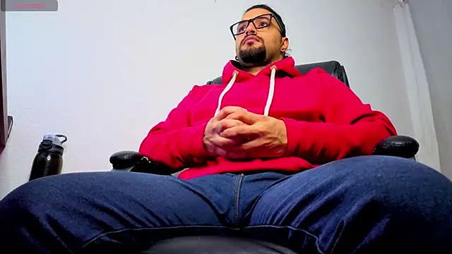 Ernesto-Rodriguez82 online show from February 25, 2026, 2:12 am