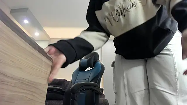 Dakota Mars online show from March 28, 2026, 8:10 pm