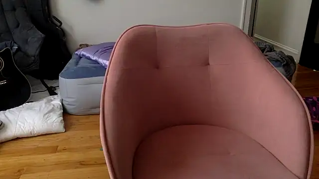 Snapshot of slutzilly chatting on March 1, 2026, 4:51 pm slutzilly online show from March 1, 2026, 4:51 pm