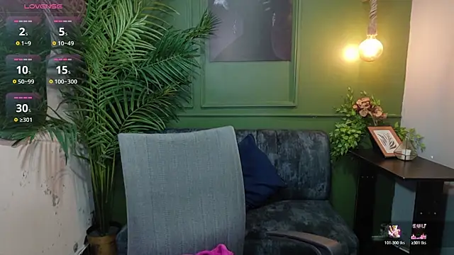 Snapshot of sweety_smilee chatting on March 3, 2026, 7:43 pm sweety smilee online show from March 3, 2026, 7:43 pm