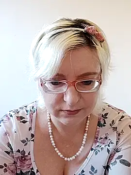 VikaKing online show from November 7, 2025, 8:08 am