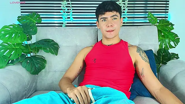 CamiiGuzmanX online show from April 9, 2026, 8:26 pm