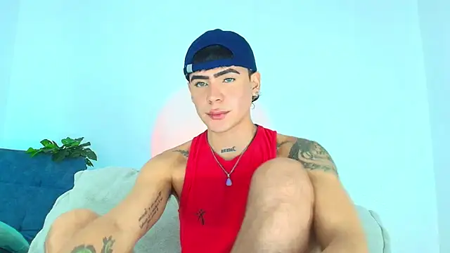 CamiiGuzmanX online show from November 6, 2025, 8:46 pm