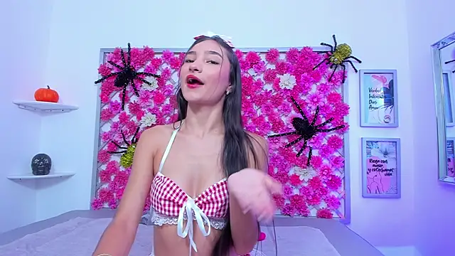 hannah miller 1 online show from October 22, 2025, 11:42 am