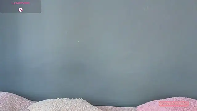 AntonellaaRossii online show from February 11, 2026, 1:11 pm