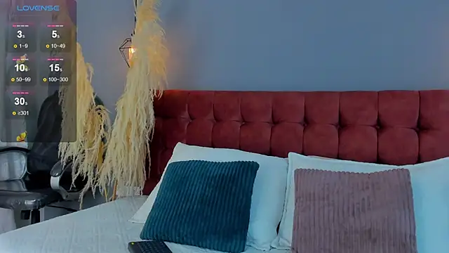 Tania 77  online show from February 17, 2026, 12:13 pm