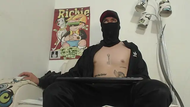 Snapshot of Thomasjons_ chatting on November 14, 2025, 6:06 am Thomasjons online show from November 14, 2025, 6:06 am