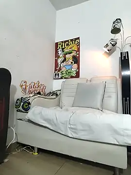 Snapshot of Thomasjons_ chatting on February 15, 2026, 3:51 am Thomasjons online show from February 15, 2026, 3:51 am