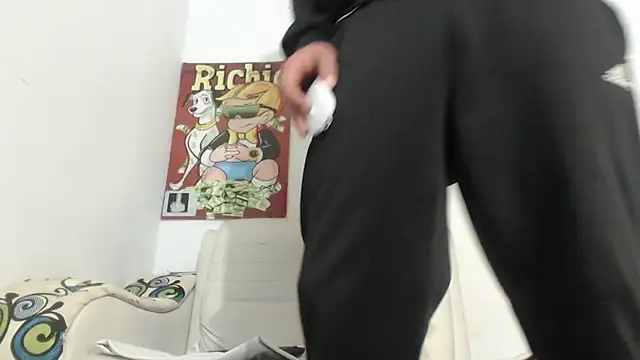 Snapshot of Thomasjons_ chatting on November 28, 2025, 4:34 am Thomasjons online show from November 28, 2025, 4:34 am