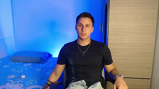 valentinosex1 online show from December 2, 2025, 10:00 pm