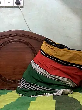 Bullboy8in online show from December 1, 2025, 3:40 am