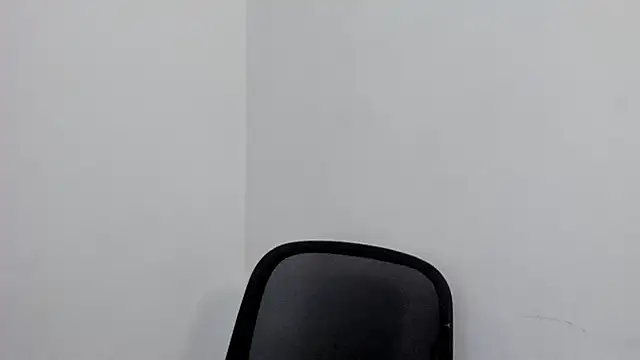 Snapshot of axel_davis_ chatting on February 9, 2026, 2:59 pm axel davis online show from February 9, 2026, 2:59 pm