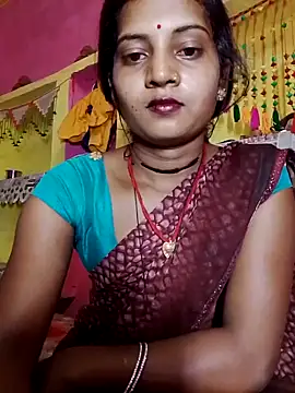 Hot bbbb online show from April 14, 2026, 5:18 pm