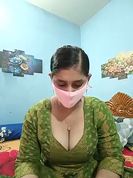 Cute Faria online show from May 18, 2026, 11:48 am