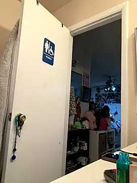 Snapshot of Chicagobabe chatting on November 23, 2025, 2:10 am Chicagobabe online show from November 23, 2025, 2:10 am