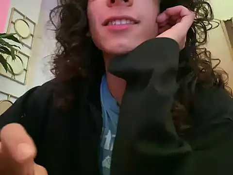 camille delrey online show from October 16, 2025, 1:58 am