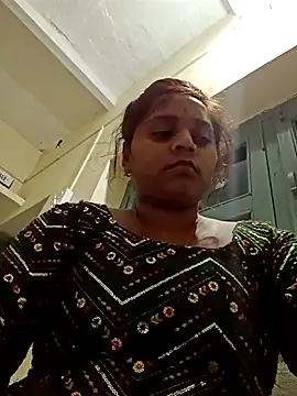 Hot crety online show from October 17, 2025, 12:51 pm