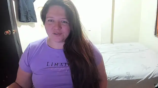 Snapshot of Daphne_girlsex chatting on September 18, 2025, 5:10 am Daphne girlsex online show from September 18, 2025, 5:10 am