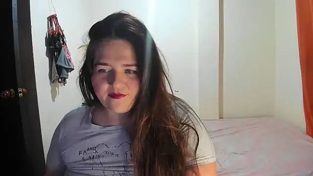 Snapshot of Daphne_girlsex chatting on September 28, 2025, 12:28 am Daphne girlsex online show from September 28, 2025, 12:28 am