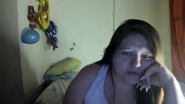 Snapshot of Daphne_girlsex chatting on September 23, 2025, 3:02 am Daphne girlsex online show from September 23, 2025, 3:02 am