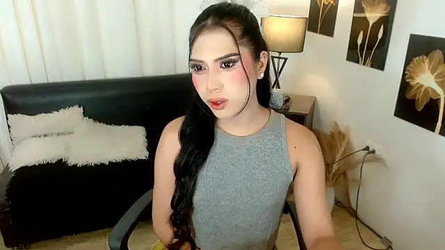 Sassy Suzuhime online show from May 25, 2026, 8:51 pm