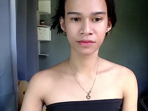 Snapshot of urseductivebarbie_xx chatting on January 17, 2026, 2:37 am urseductivebarbie xx online show from January 17, 2026, 2:37 am