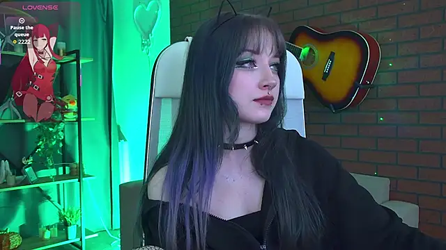 Snapshot of LiliLuna chatting on February 20, 2026, 3:58 pm LiliLuna online show from February 20, 2026, 3:58 pm