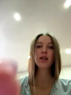 ElliRose online show from October 1, 2025, 4:28 am