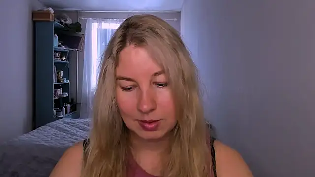 NancySanders online show from May 17, 2026, 7:52 am