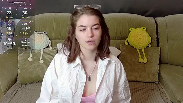 ElzaBlis online show from April 8, 2026, 1:01 pm