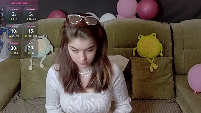 Snapshot of ElzaBlis chatting on February 25, 2026, 1:00 pm ElzaBlis online show from February 25, 2026, 1:00 pm