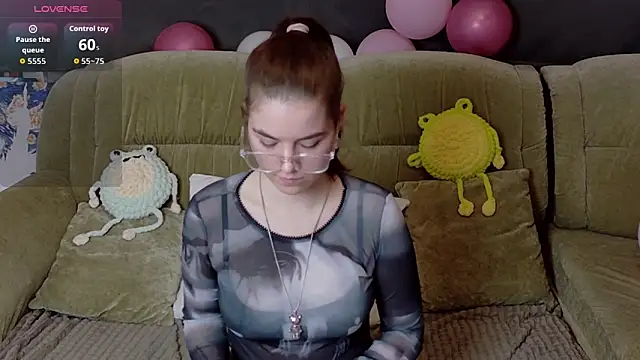 Snapshot of ElzaBlis chatting on February 22, 2026, 3:57 pm ElzaBlis online show from February 22, 2026, 3:57 pm