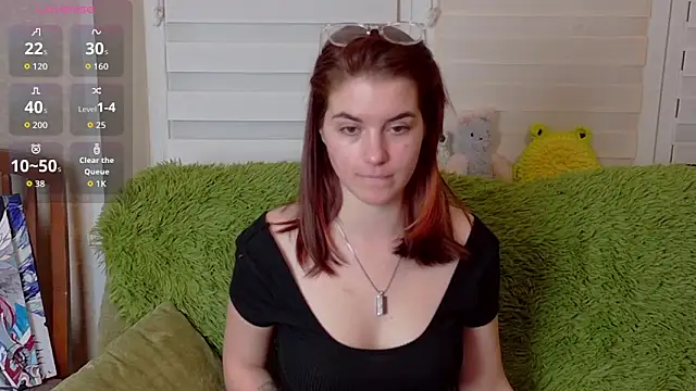 Snapshot of ElzaBlis chatting on October 15, 2025, 5:10 pm ElzaBlis online show from October 15, 2025, 5:10 pm