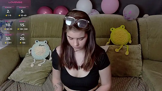 Snapshot of ElzaBlis chatting on February 16, 2026, 1:10 pm ElzaBlis online show from February 16, 2026, 1:10 pm