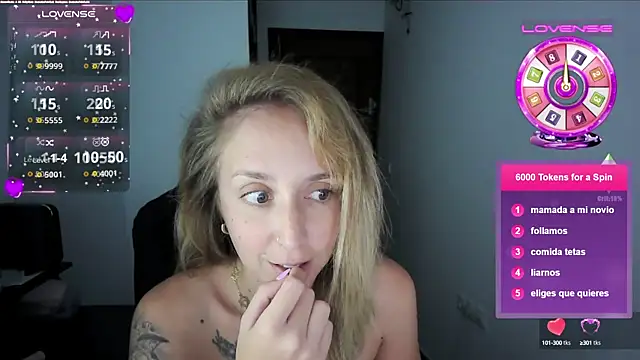 Snapshot of violetofsecret chatting on September 9, 2025, 9:46 pm violetofsecret online show from September 9, 2025, 9:46 pm