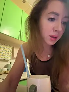 MarinaDiva11 74 online show from September 10, 2025, 7:46 pm